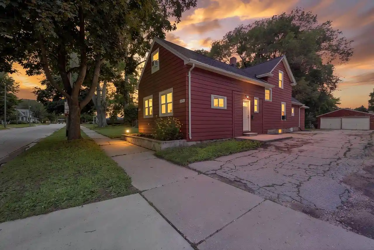 1st image of 1123 Cass Street Street, Green Bay, WI 54301 | MLS# 50328884