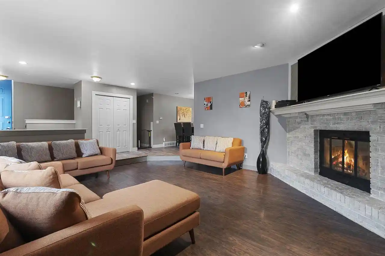 Photo 3 of Single family home for sale at 24 Greves Court Court, Appleton, WI 54914 | MLS# 50328885 | Listing updated on 2026-08-30