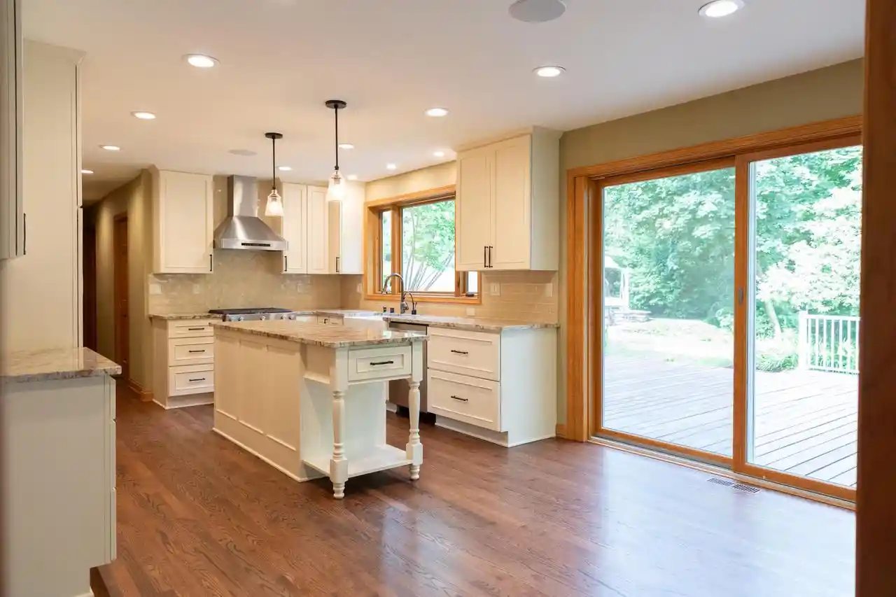 5th image of 1340 Barrington Woods Dr Dr, Brookfield, WI 53045 | MLS# 1970963