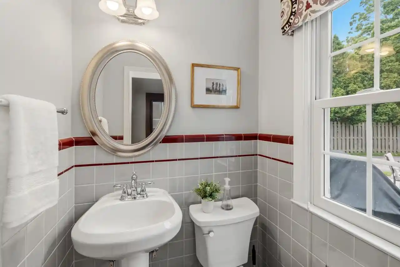 5th image of 6931 N Belmont Lane Lane, Milwaukee, WI 53217 | MLS# 1970969