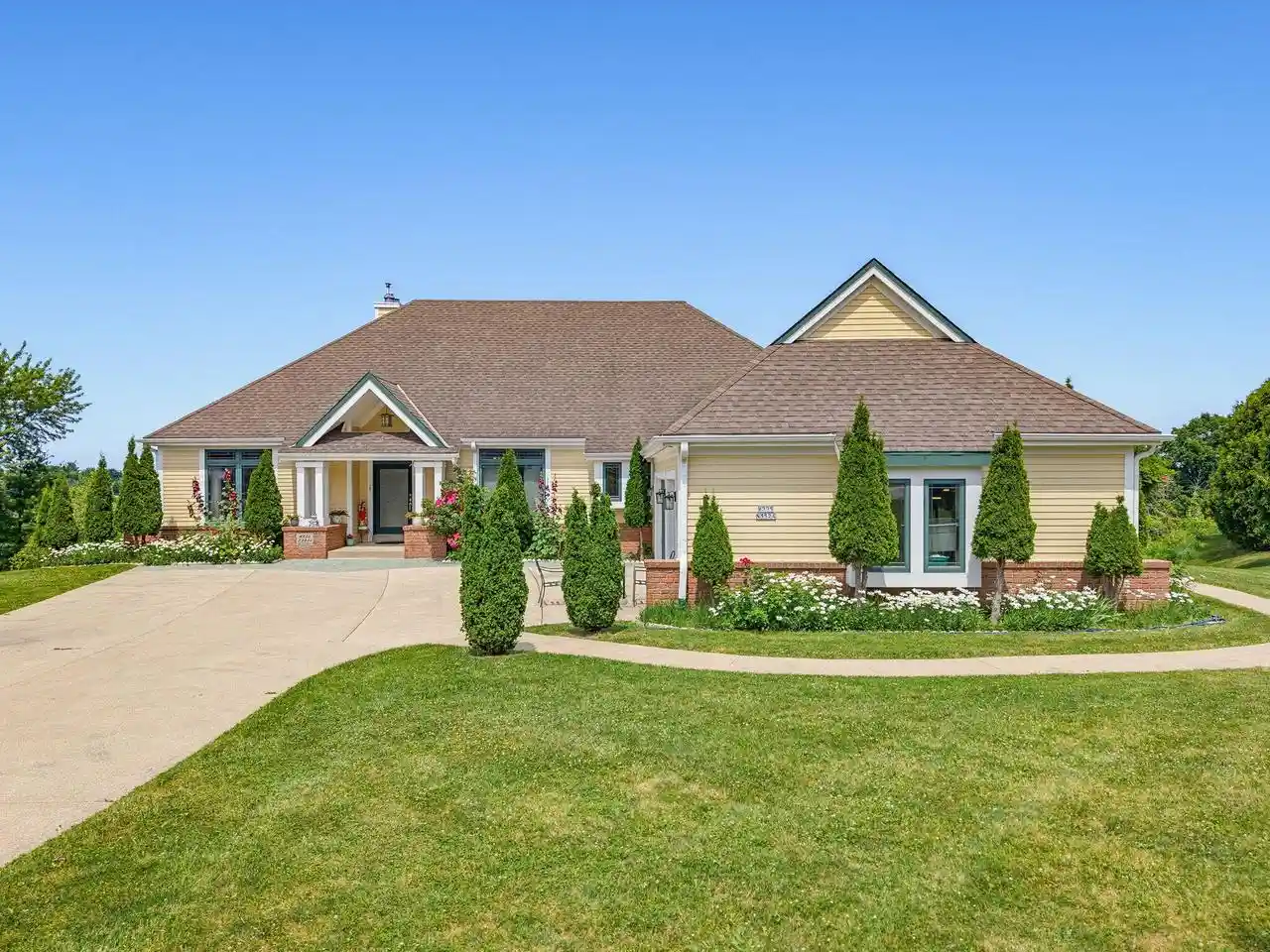 1st image of W225n3524 Wethersfield Road Road, Pewaukee, WI 53072 | MLS# 1970971