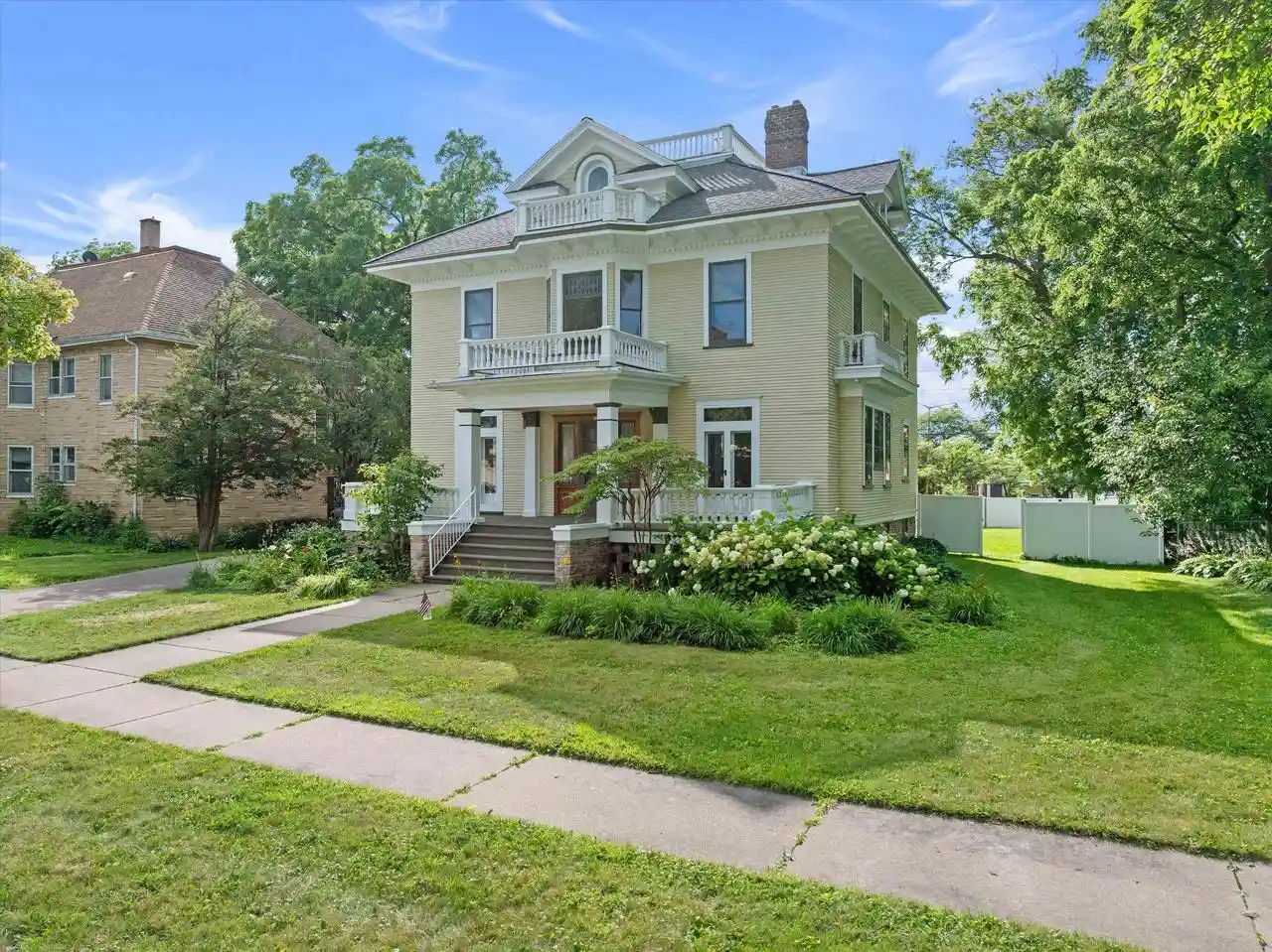 1st image of 208 S Cherry Avenue Avenue, Marshfield, WI 54449 | MLS# 22603196