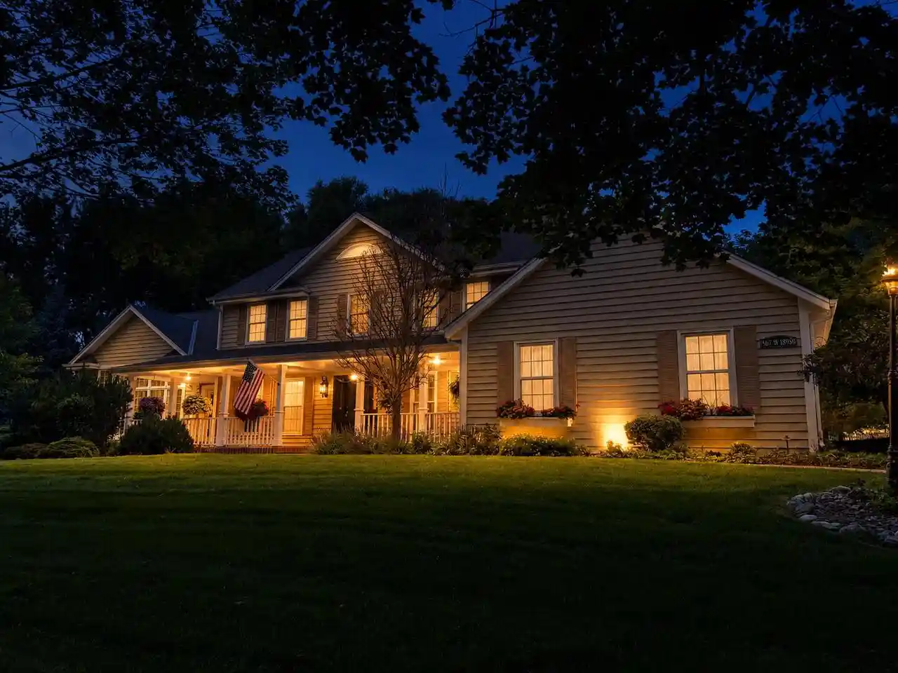 Homes for sale in Muskego, WI | S67w18950 Steeplechase Dr Dr, Muskego, WI 53150 | MLS# 1970989