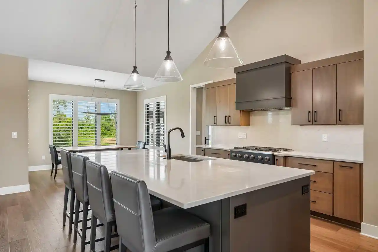 3rd image of N69W17970 Haven Dr Dr, Menomonee Falls, WI 53051 | MLS# 1971000