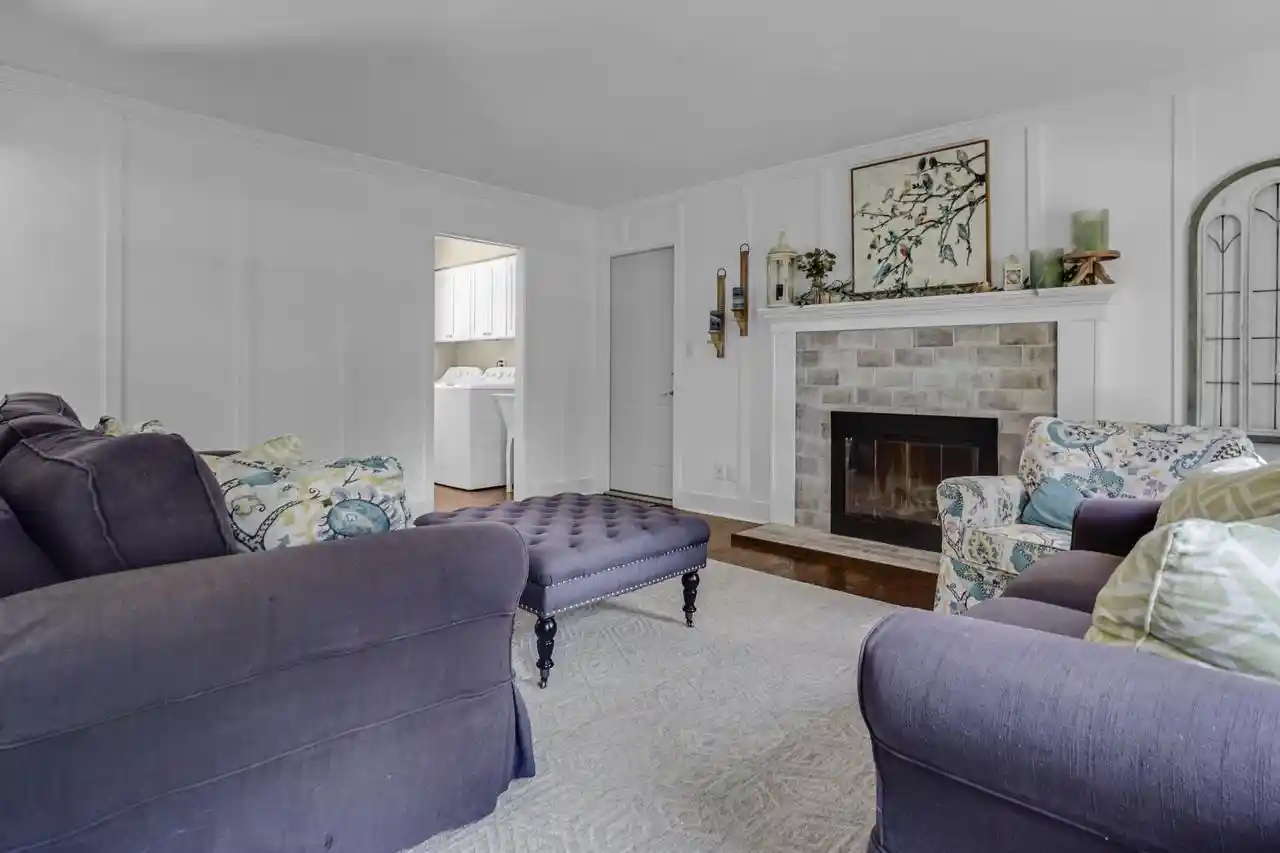 Homes for sale in Cedarburg, WI | 1626 Devonshire Dr Dr, Cedarburg, WI 53012 | MLS# 1971003