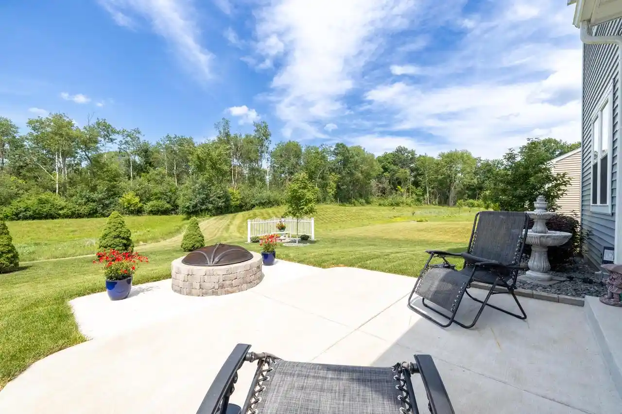 31st image of 552 Wild Oak Road Road, Hartland, WI 53029 | MLS# 1971010