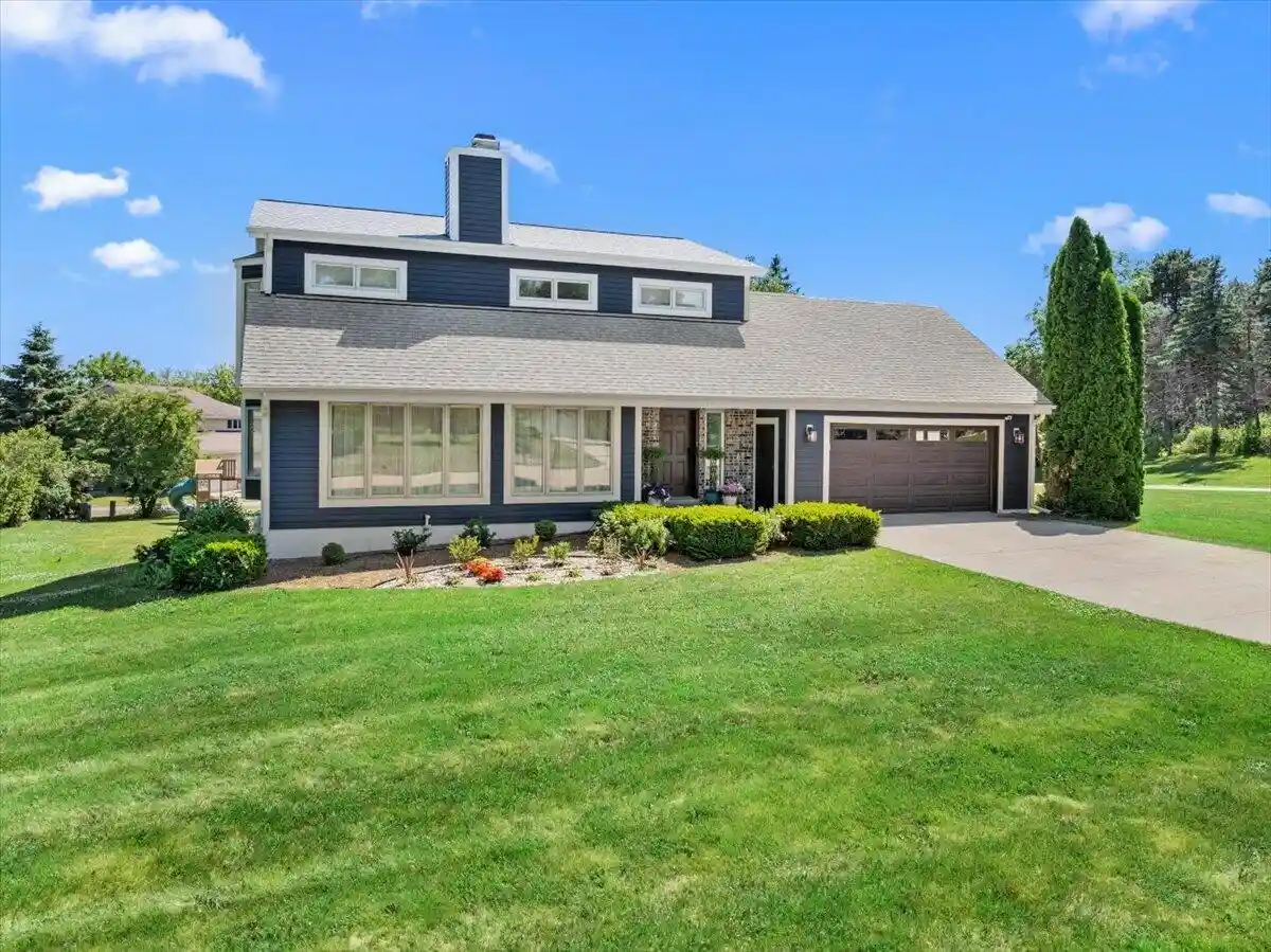1st image of 16865 Eldorado Dr Dr, Brookfield, WI 53005 | MLS# 1971007