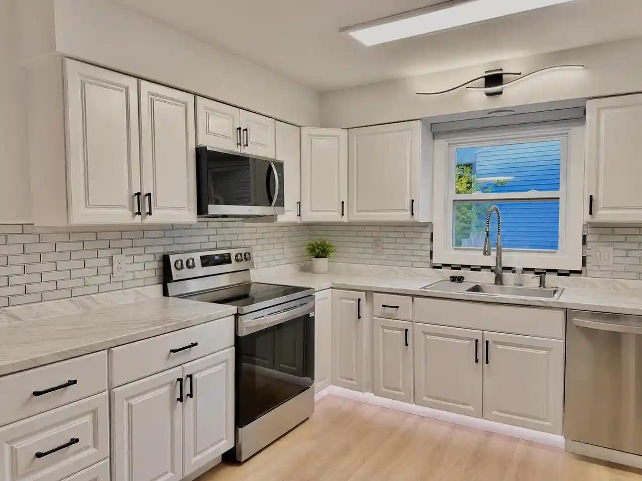 24th image of 21 N Kenosha Dr Dr, Madison, WI 53705 | MLS# 2027747
