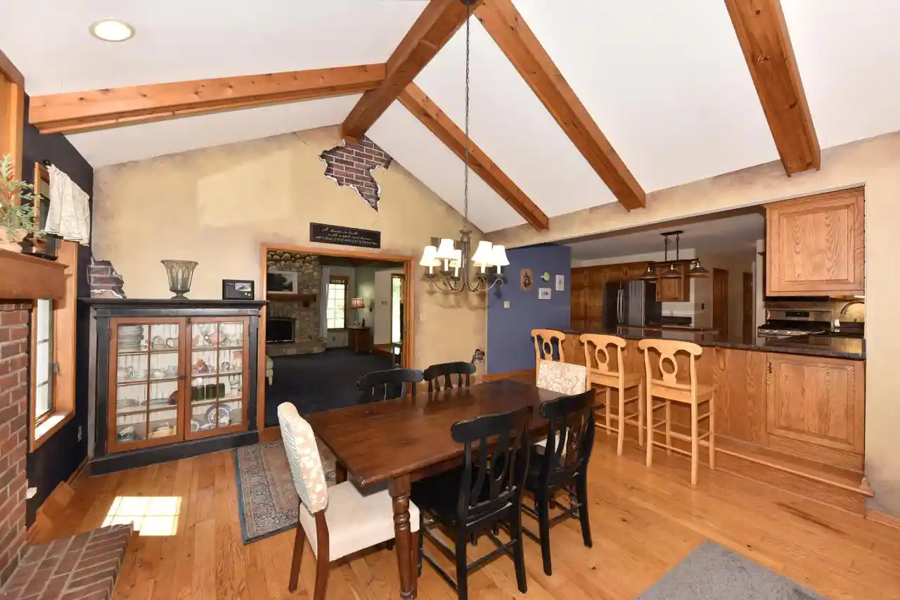 2nd image of N53w27805 Bantry Road Road, Sussex, WI 53089 | MLS# 1971048