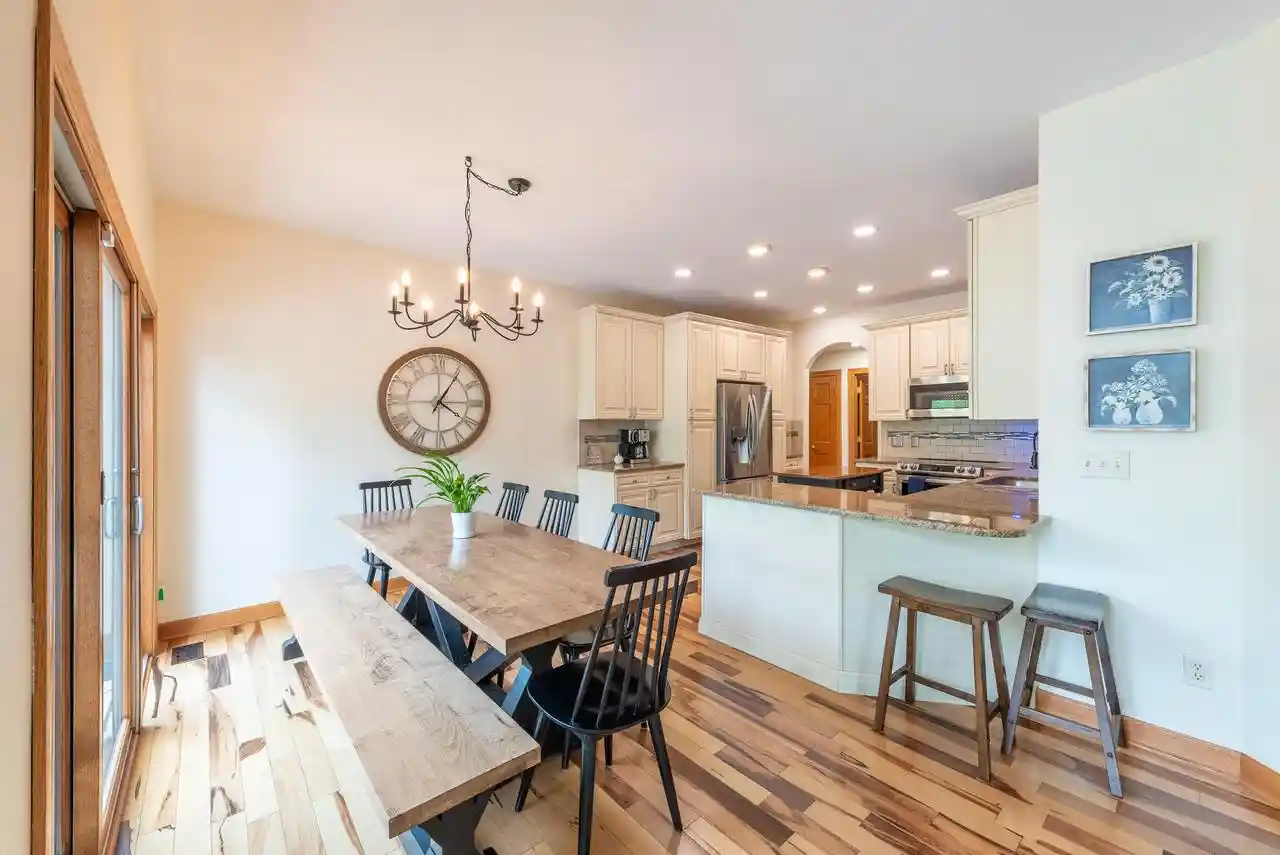 3rd image of 10151 48Th Avenue Avenue, Pleasant Prairie, WI 53158 | MLS# 1971049