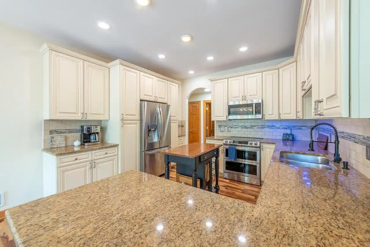 4th image of 10151 48Th Avenue Avenue, Pleasant Prairie, WI 53158 | MLS# 1971049