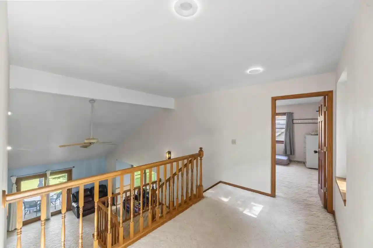 4th image of 612 Sweetbriar Lane Lane, Watertown, WI 53098 | MLS# 1971052