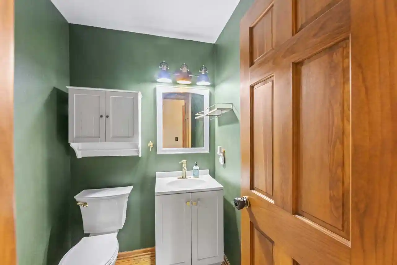 43rd image of 612 Sweetbriar Lane Lane, Watertown, WI 53098 | MLS# 1971052