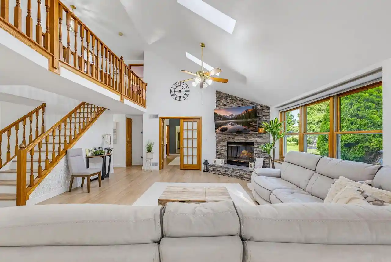 48th image of 3355 E Normandy Dr Dr, Oak Creek, WI 53154 | MLS# 1971056