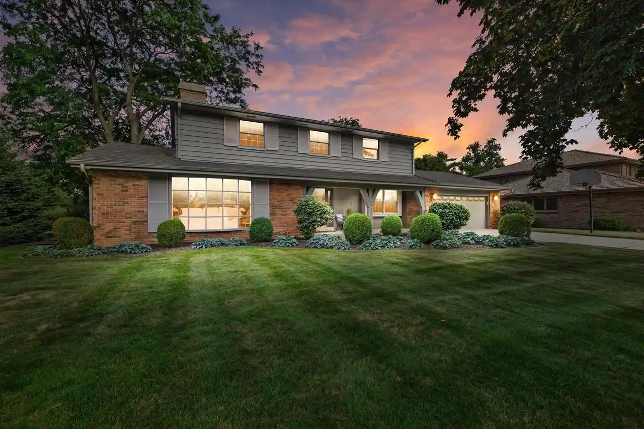 Homes for sale in Wind Point, WI | 1 Shorewood Court Court, Wind Point, WI 53402 | MLS# 1971058