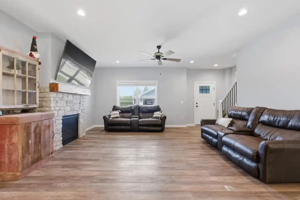 2nd image of 3810 Tanglewood Pl Pl, Janesville, WI 53546 | MLS# 2027749