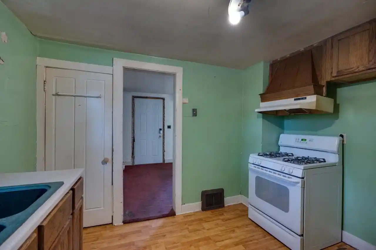 Homes for sale in Beloit, WI | 1872 Fayette Avenue Avenue, Beloit, WI 53511 | MLS# 2027750