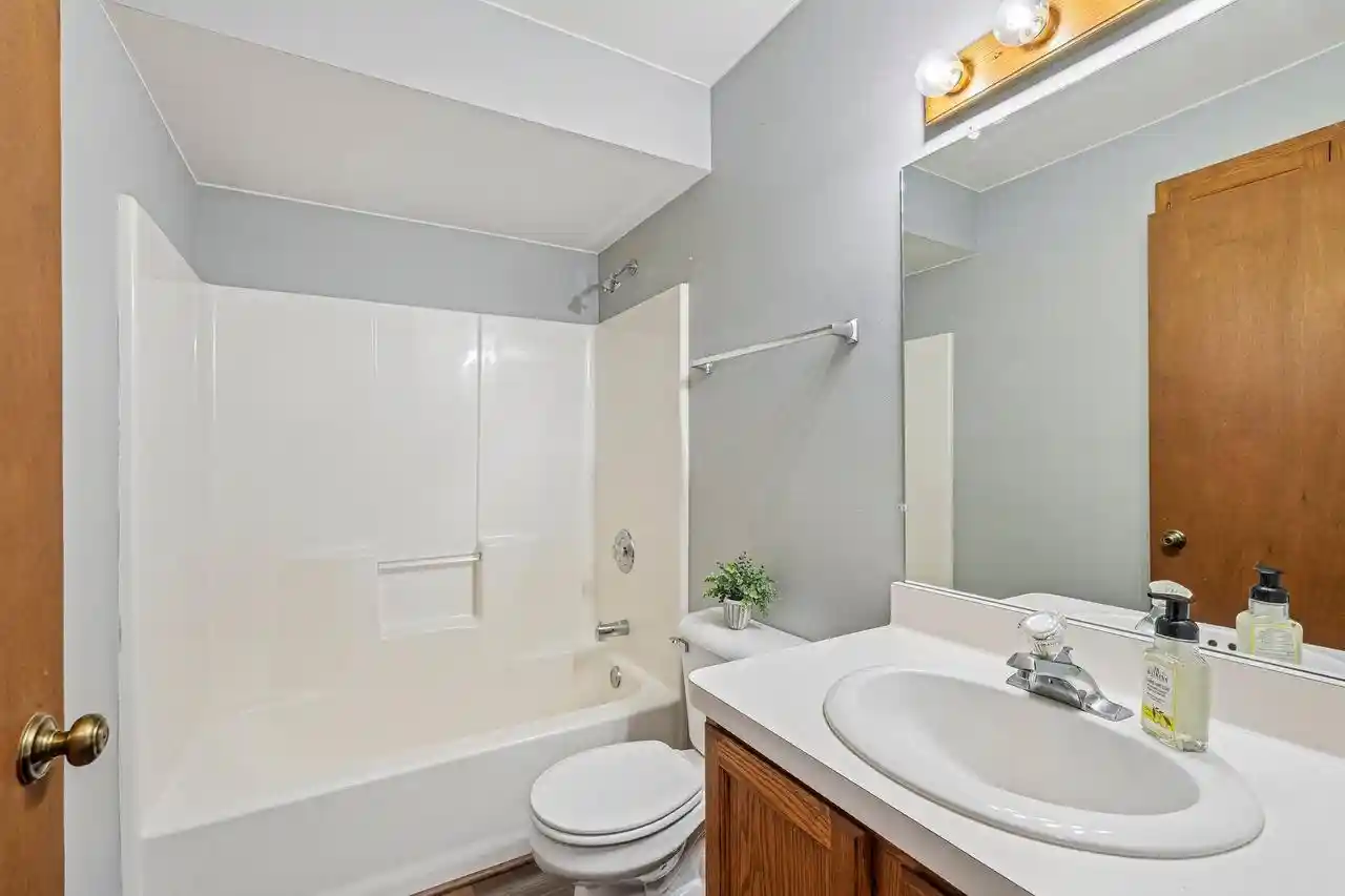 3rd image of W316S2825 Roberts Road Road, Waukesha, WI 53188 | MLS# 1971070