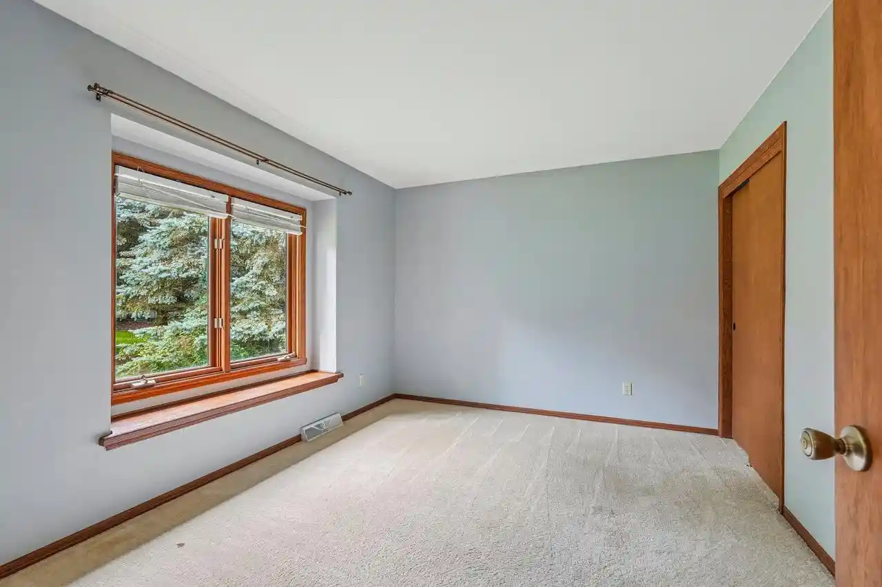 33rd image of W316s2825 Roberts Road Road, Waukesha, WI 53188 | MLS# 1971070