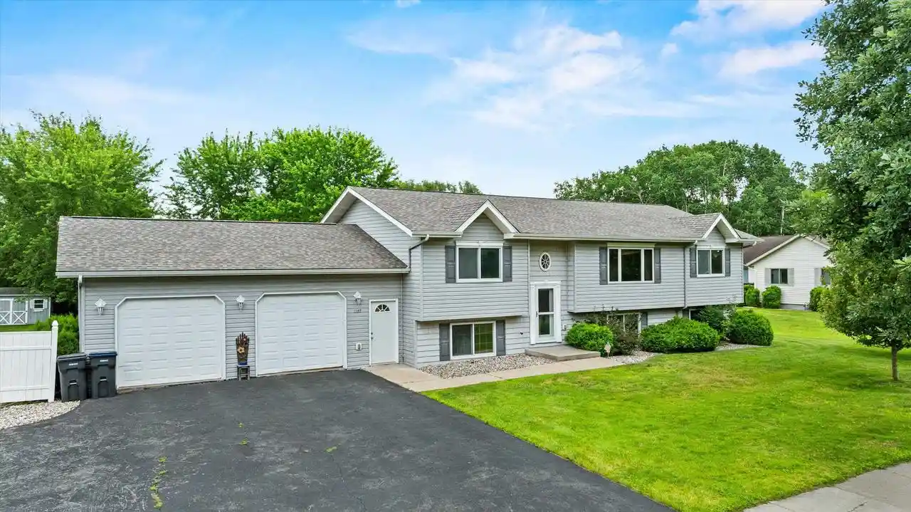 1st image of 1407 S Washington Avenue Avenue, Marshfield, WI 54449 | MLS# 22603206
