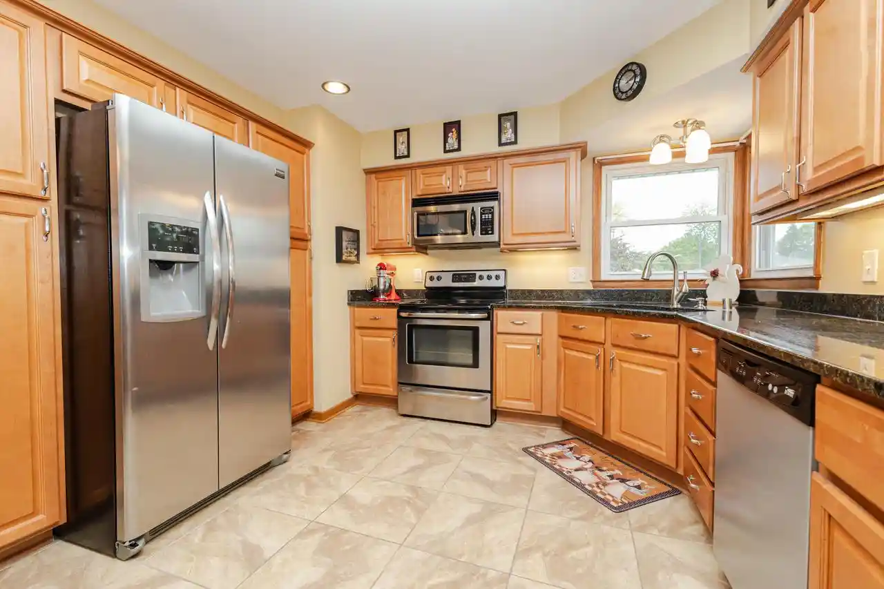 Homes for sale in Wauwatosa, WI | 4123 N 95Th Street Street, Wauwatosa, WI 53222 | MLS# 1971085