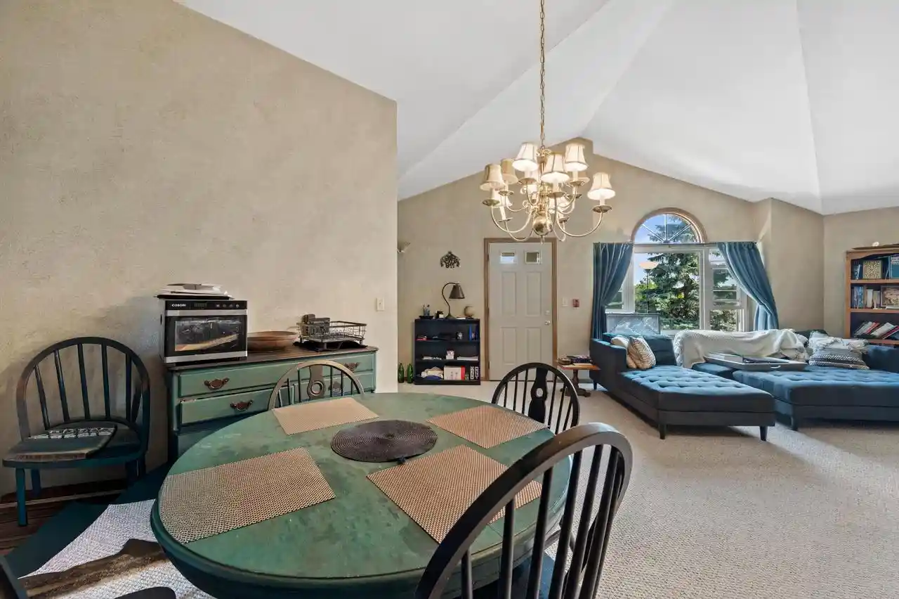 Homes for sale in Franklin, WI | 3604 W Rawson Avenue W Avenue W, Franklin, WI 53132 | MLS# 1971086