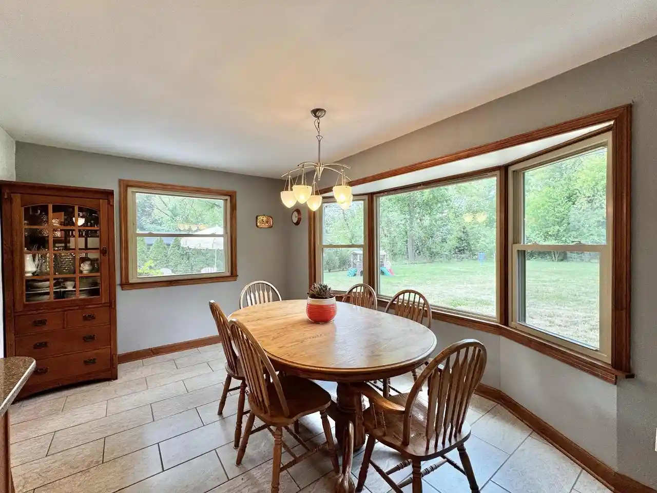 4th image of 2625 El Rancho Dr Dr, Brookfield, WI 53005 | MLS# 1971089