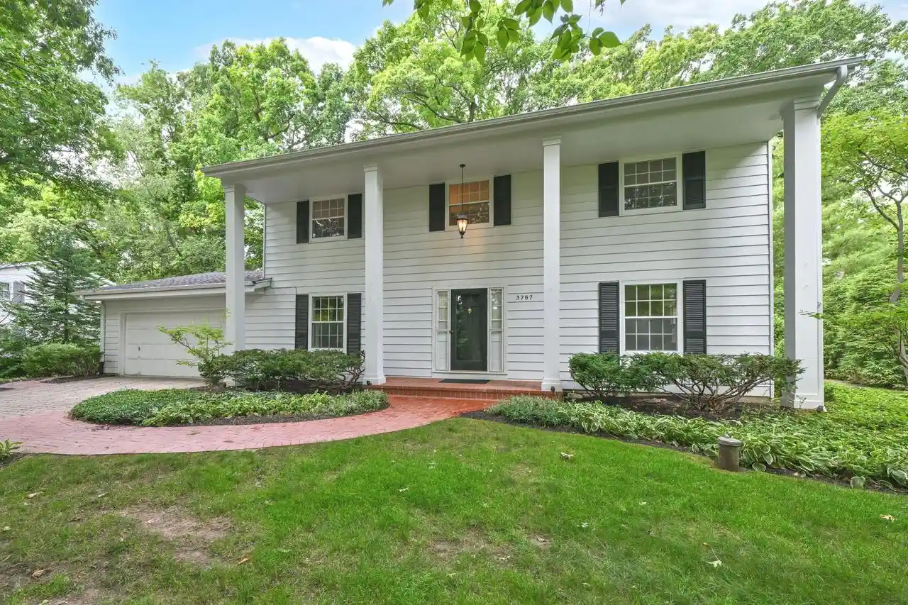 Homes for sale in New Berlin, WI | 3767 S Shady Lane Lane, New Berlin, WI 53146 | MLS# 1971090
