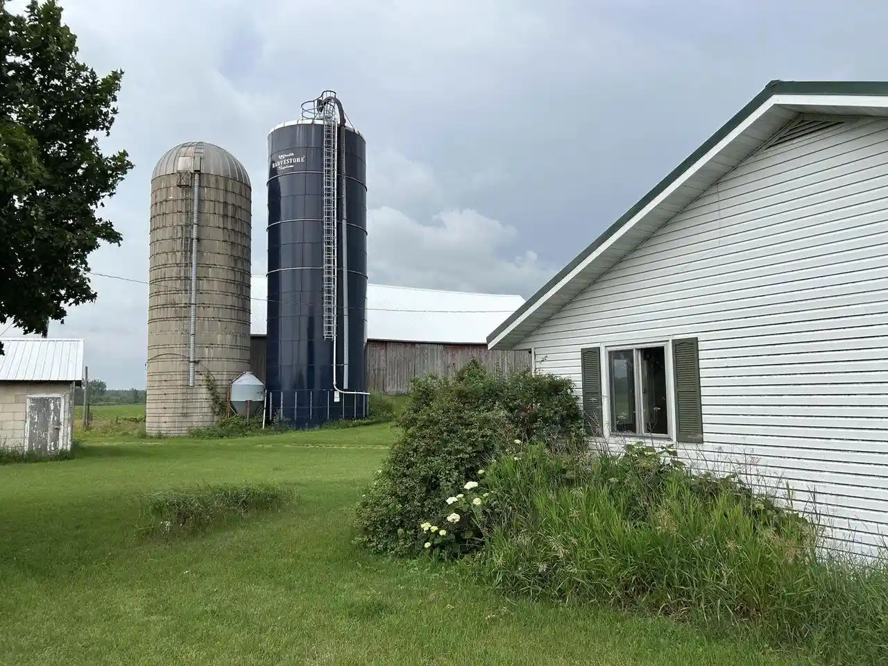 Homes for sale in Cecil, WI | W2337 County Rd E, Cecil, WI 54111 | MLS# 50328893