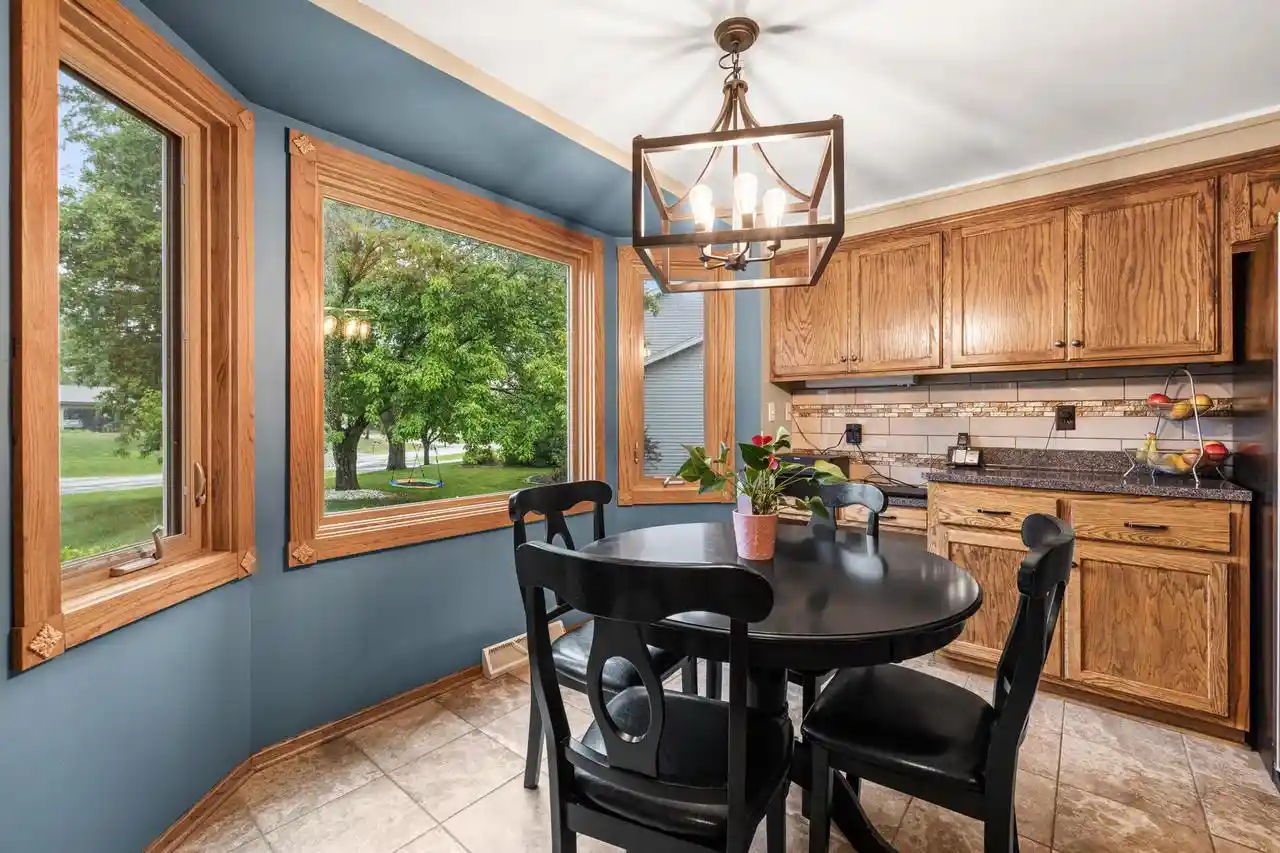 Homes for sale in Slinger, WI | 3960 Kings Way, Slinger, WI 53086 | MLS# 1971092