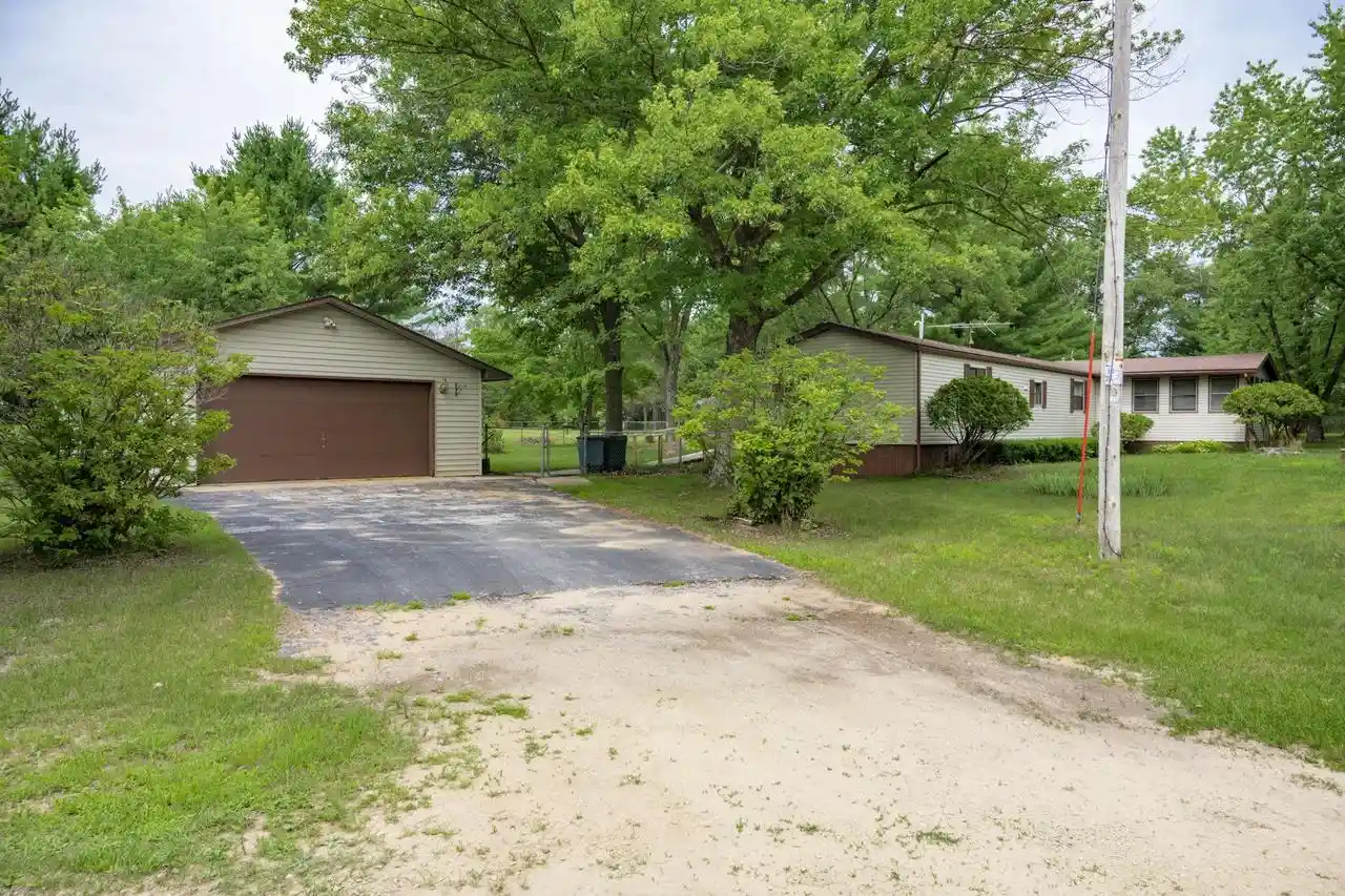 Homes for sale in Necedah, WI | W4421 Marina Lane Lane, Necedah, WI 54646 | MLS# 2027758
