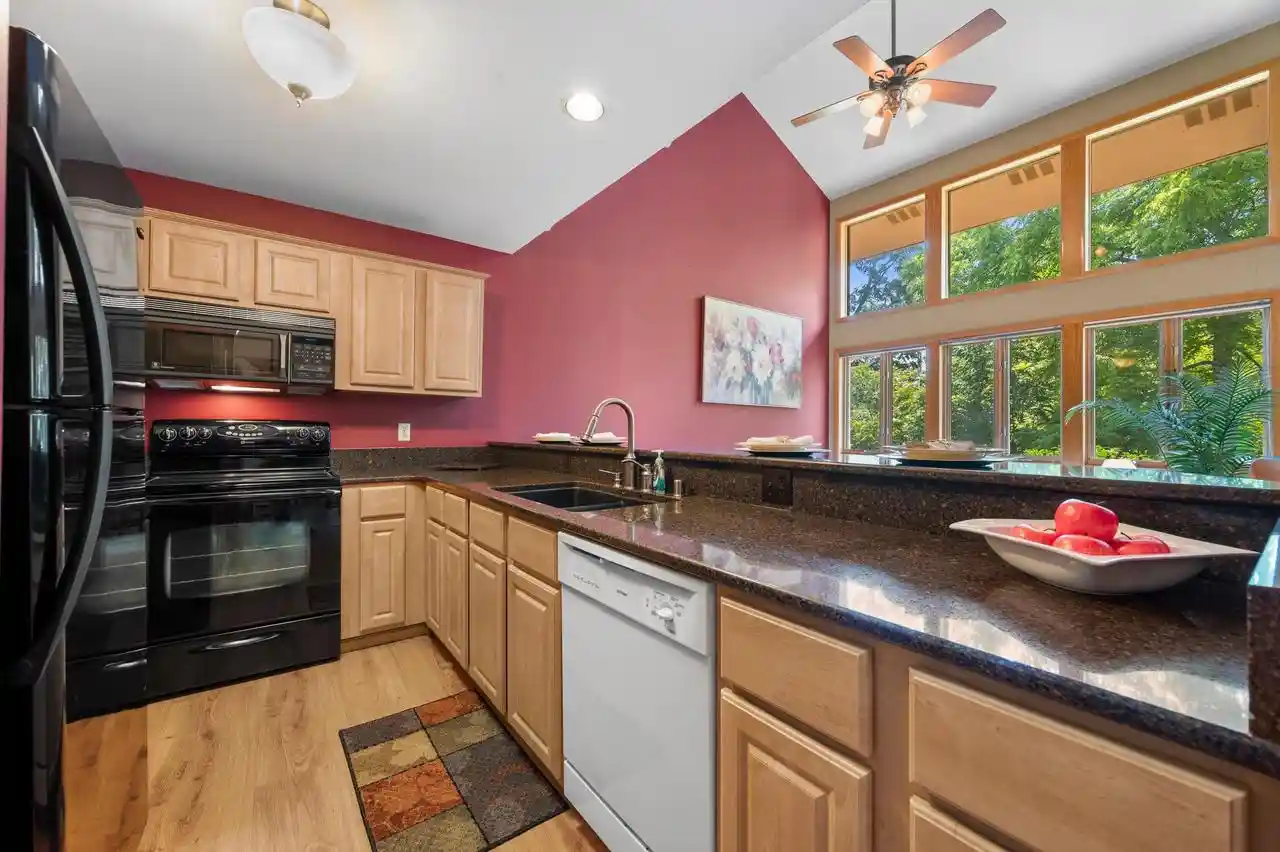 34th image of N89w16329 Main Street Street #8, Menomonee Falls, WI 53051 | MLS# 1971111