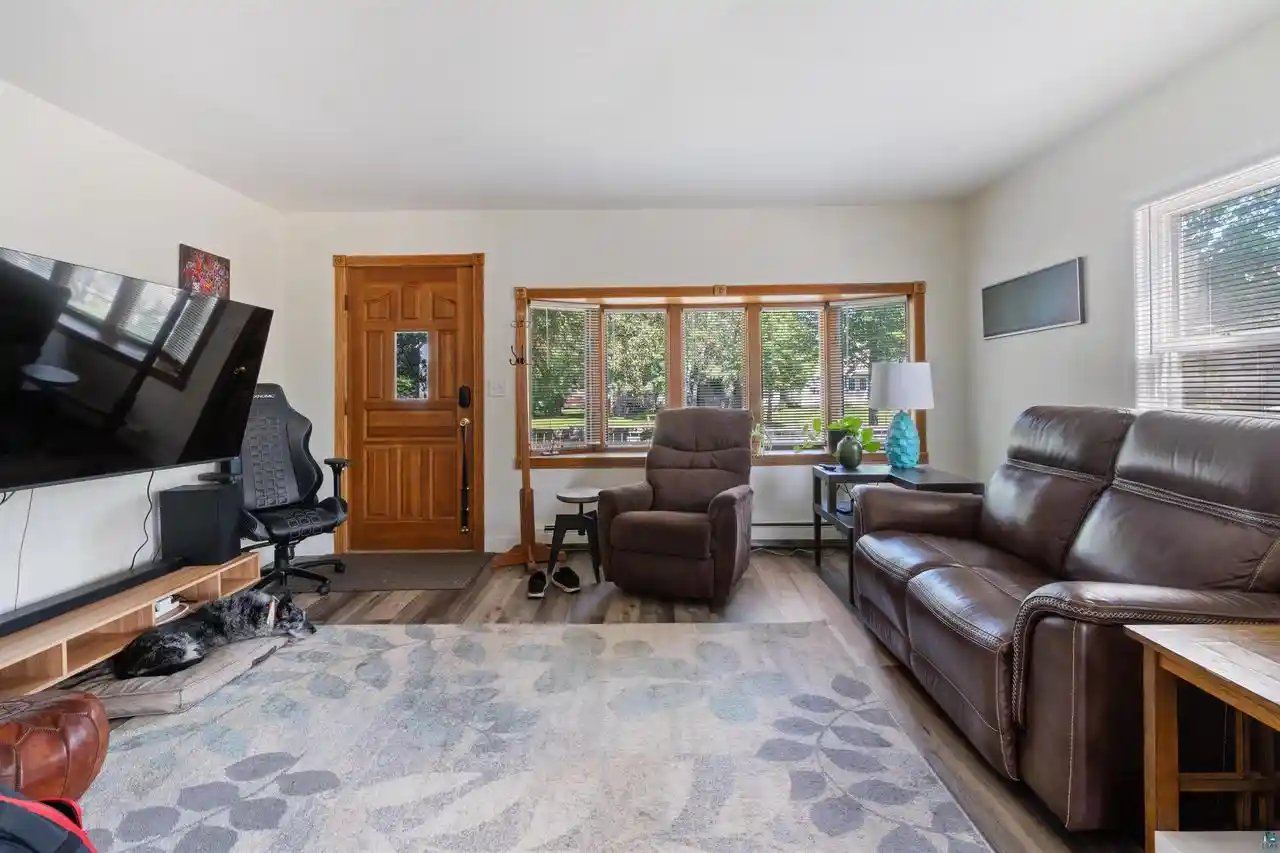 3rd image of 1205 Grand Ave Ave, Superior, WI 54880 | MLS# 6126671