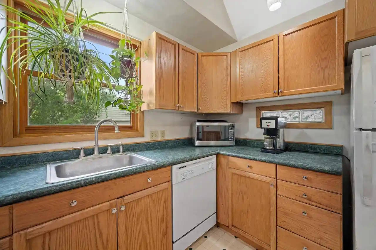5th image of 1402 Mole Avenue Avenue, Janesville, WI 53548 | MLS# 1971109