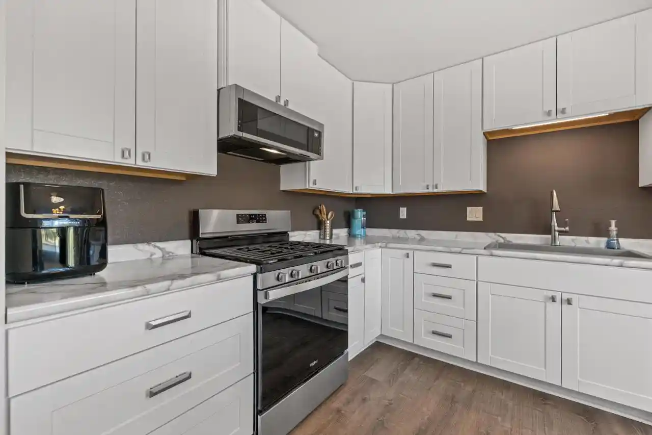 4th image of W157N11054 Tinkers Court Court, Germantown, WI 53022 | MLS# 1971114