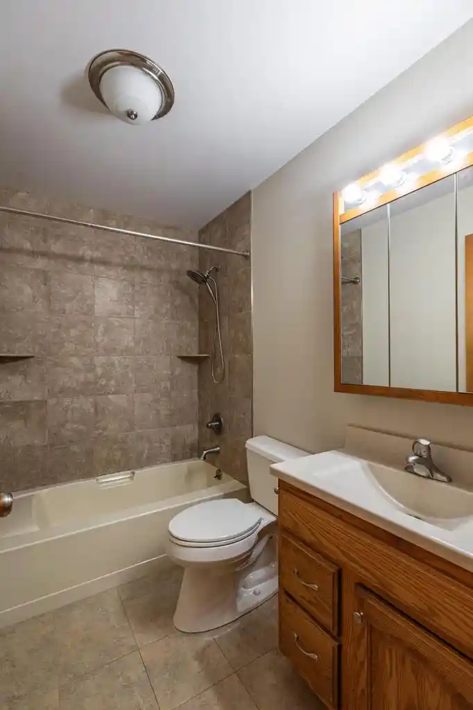 4th image of 924 Spruce Dr Dr, La Crescent, MN 55947 | MLS# 1971113