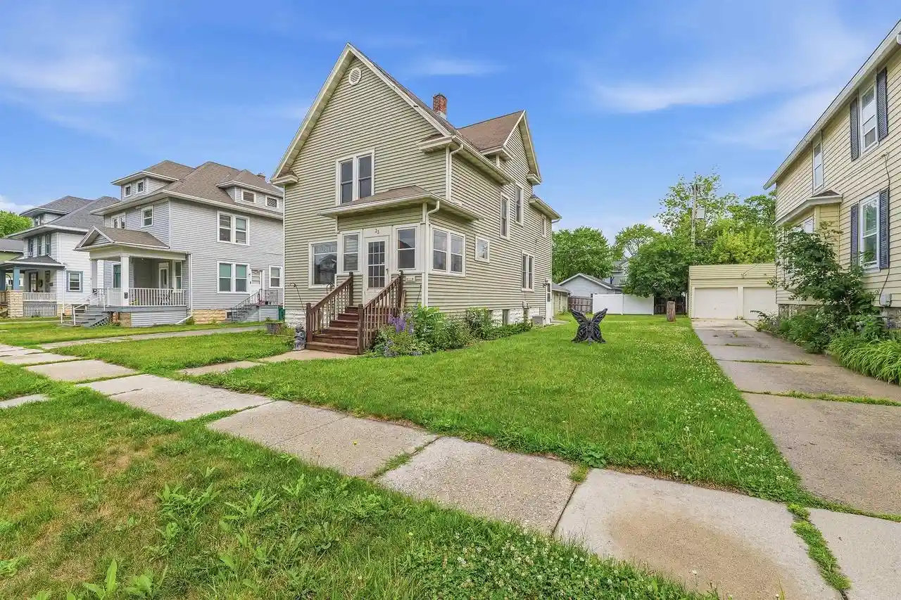 1st image of 33 W 13th Street Street, Fond Du Lac, WI 54935 | MLS# 50328916