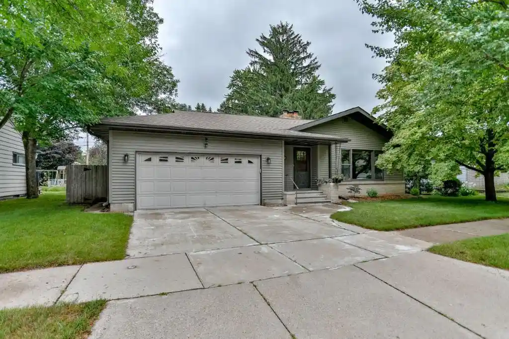 1st image of 2619 Oakwood Boulevard Boulevard, Wausau, WI 54403 | MLS# 22603219