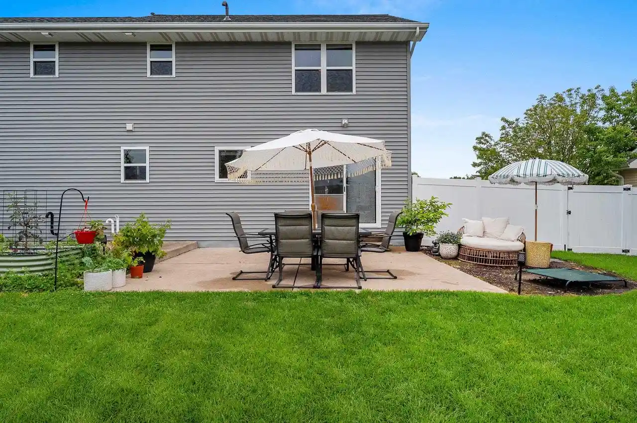 2nd image of 2088 W Higgins, De Pere, WI 54115 | MLS# 50328917