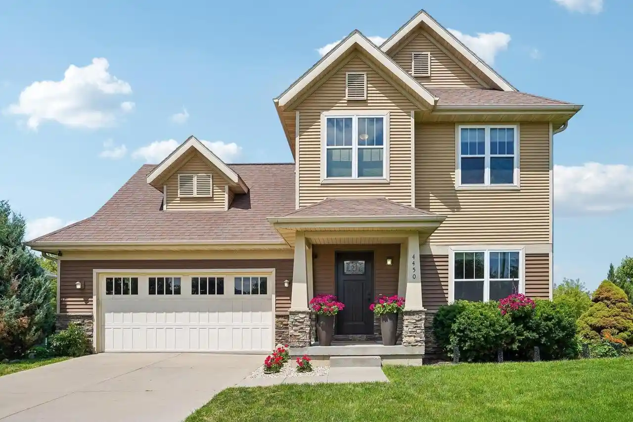 1st image of 4450 Snowy Ridge Trail Trail, Windsor, WI 53598 | MLS# 2027779
