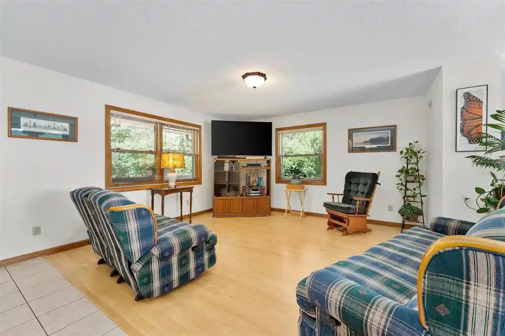 2nd image of 5991 North Shore Dr Dr, Eau Claire, WI 54703 | MLS# 1603069