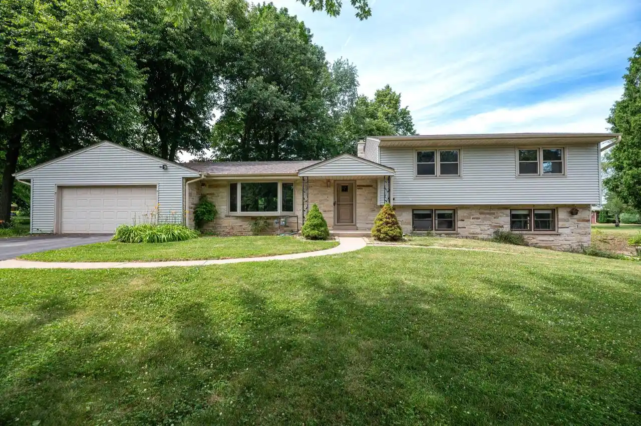 Homes for sale in New Berlin, WI | 12600 W Joliet Circle Circle, New Berlin, WI 53151 | MLS# 1971146