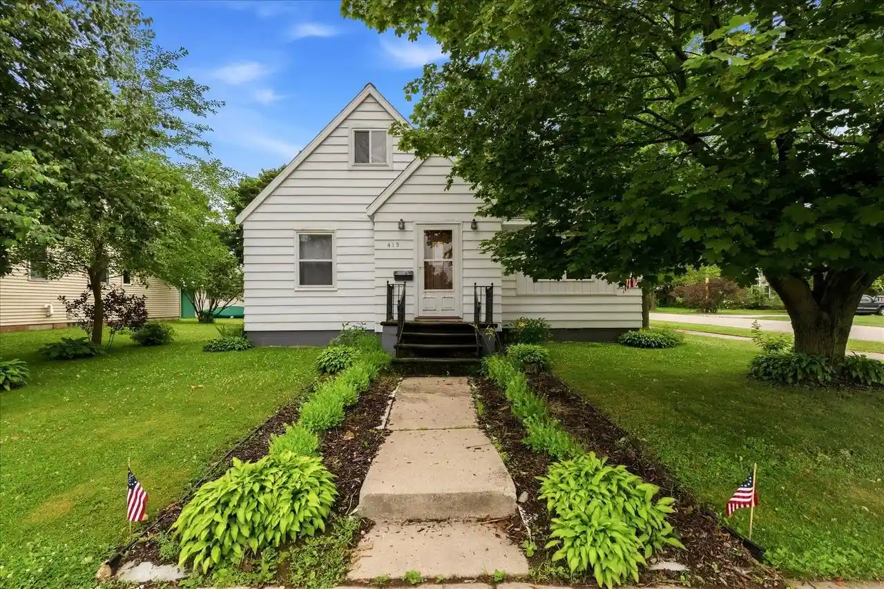 Homes for sale in Oconto Falls, WI | 415 N Main Street Street, Oconto Falls, WI 54154 | MLS# 50328924
