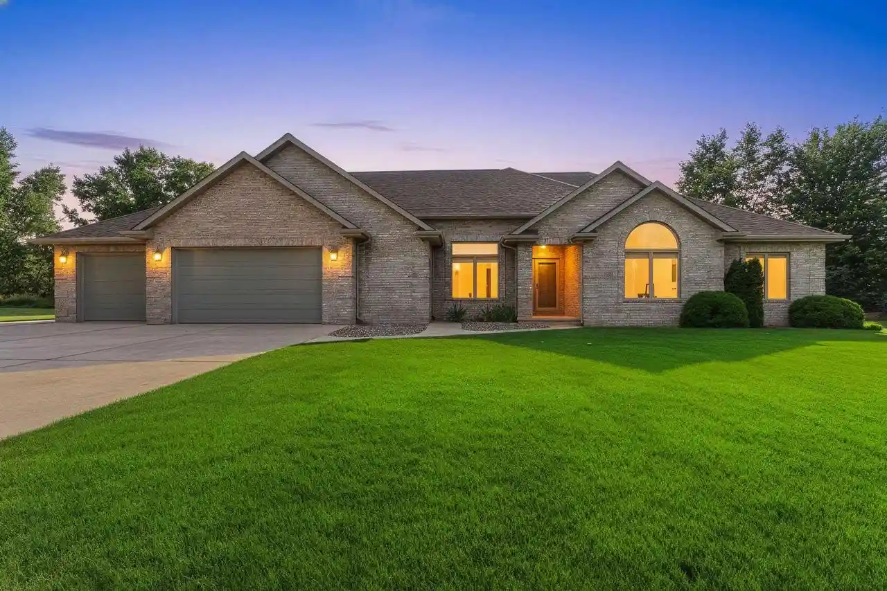 1st image of 4024 Half Crown, De Pere, WI 54115 | MLS# 50328935