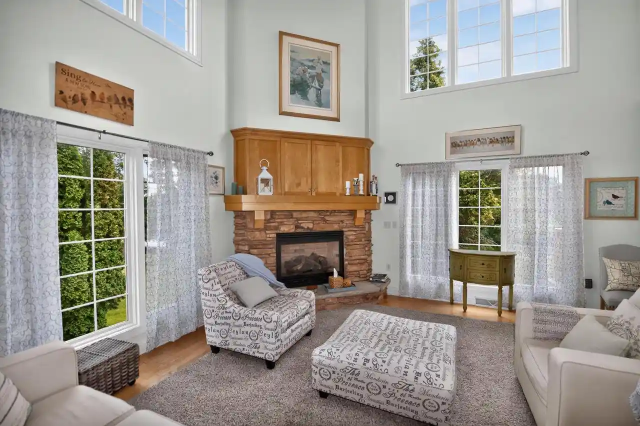 2nd image of 695 Summer Creek Road Road, Oconomowoc, WI 53066 | MLS# 1971161