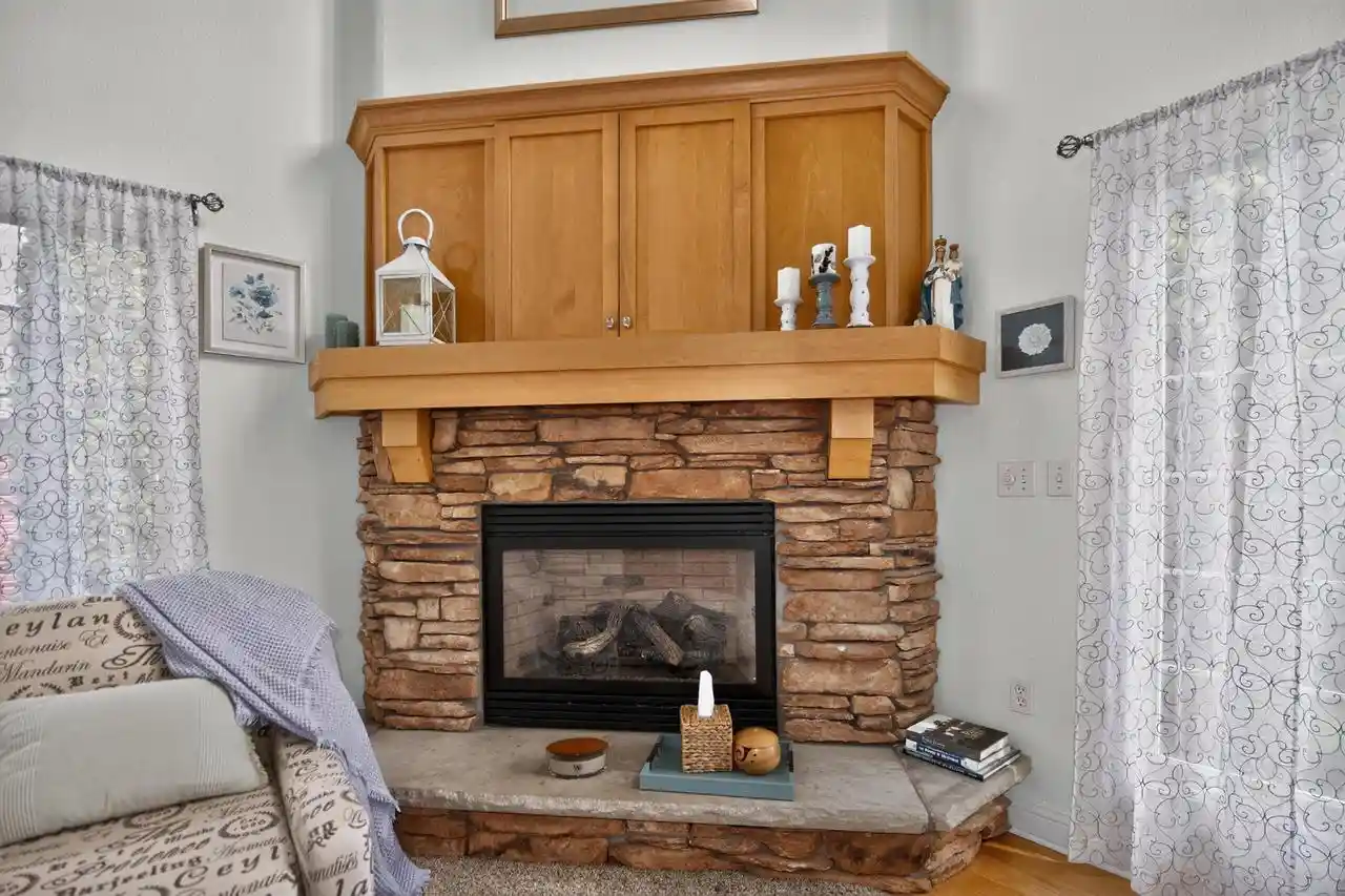 4th image of 695 Summer Creek Road Road, Oconomowoc, WI 53066 | MLS# 1971161