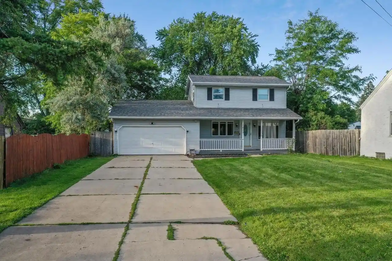 Homes for sale in Green Bay, WI | 1609 Kimball Street Street, Green Bay, WI 54302 | MLS# 50328939