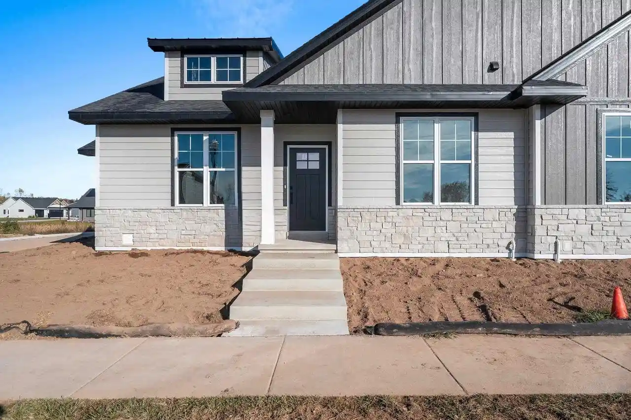 1st image of 2874 Howard, Green Bay, WI 54313 | MLS# 50328940