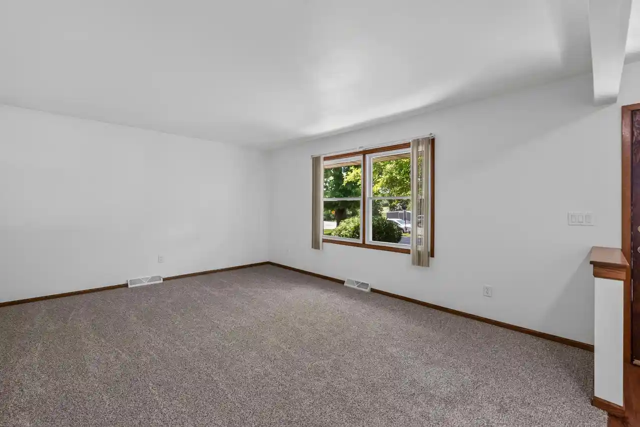Homes for sale in Germantown, WI | N101w15864 Santa Fe Dr Dr, Germantown, WI 53022 | MLS# 1971176