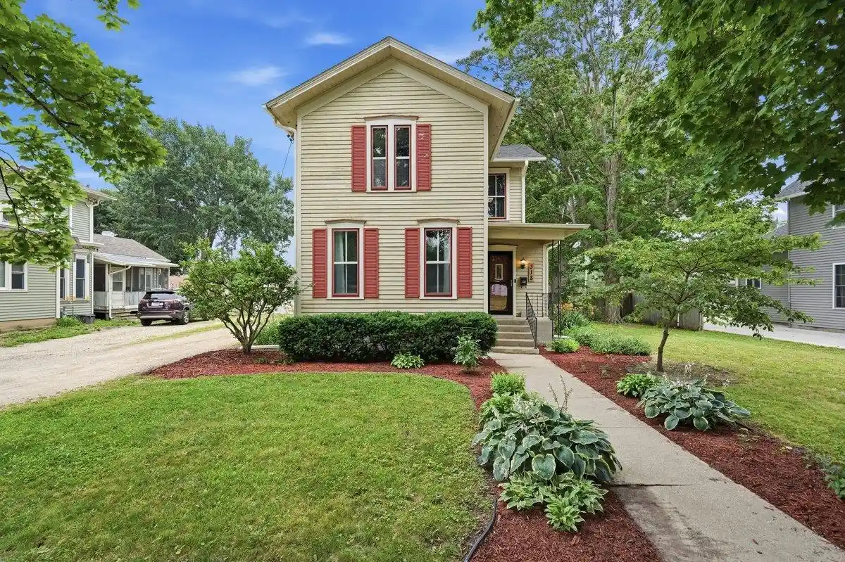 1st image of 318 S 2nd Street Street, Evansville, WI 53536 | MLS# 2027796
